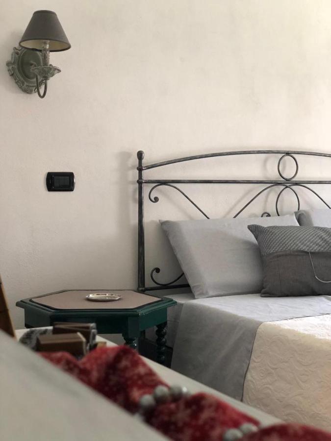 Casa Di Aristide Lägenhet Erba Exteriör bild
