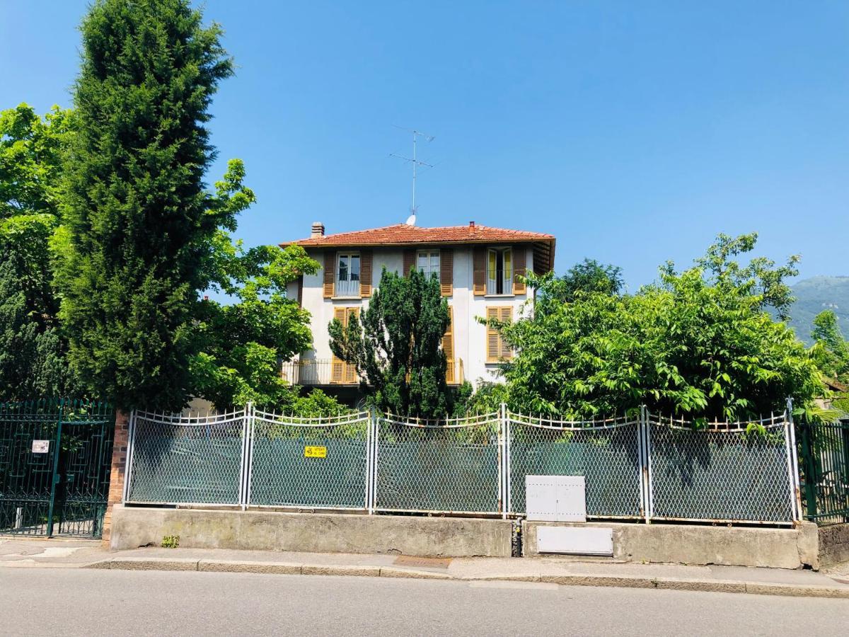 Casa Di Aristide Lägenhet Erba Exteriör bild