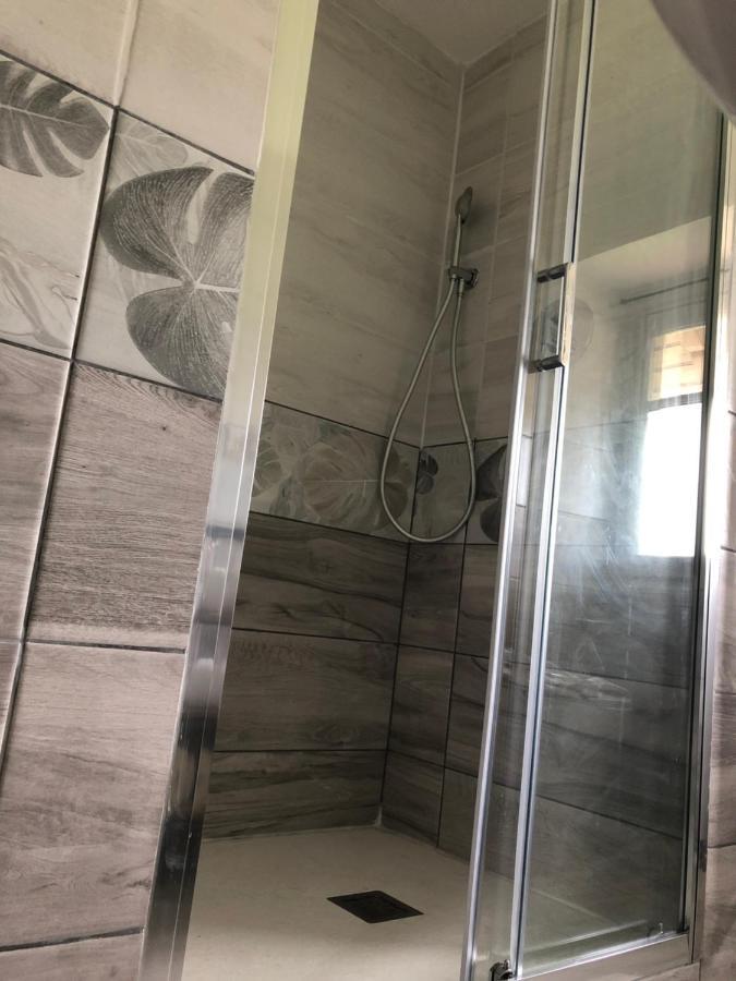 Casa Di Aristide Lägenhet Erba Exteriör bild