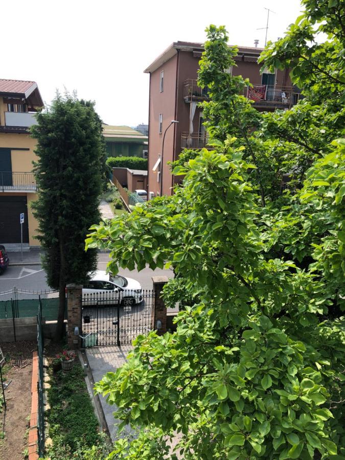 Casa Di Aristide Lägenhet Erba Exteriör bild