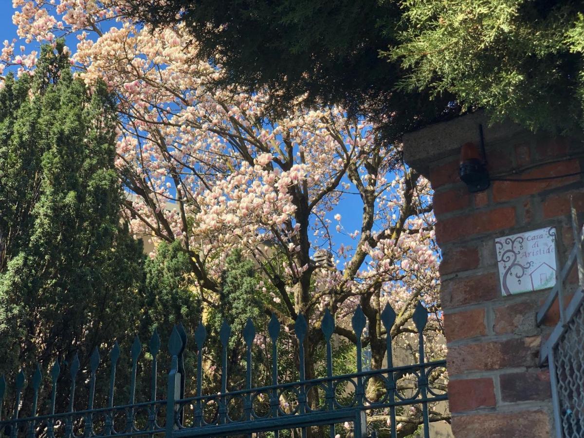 Casa Di Aristide Lägenhet Erba Exteriör bild